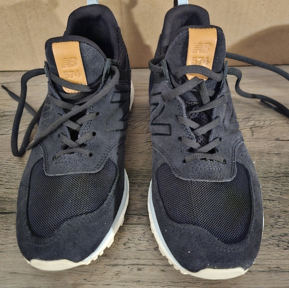 New Balance Shoes - New Balance Womens 574 Sport Shoes Size 7 Black/White WS574PMD